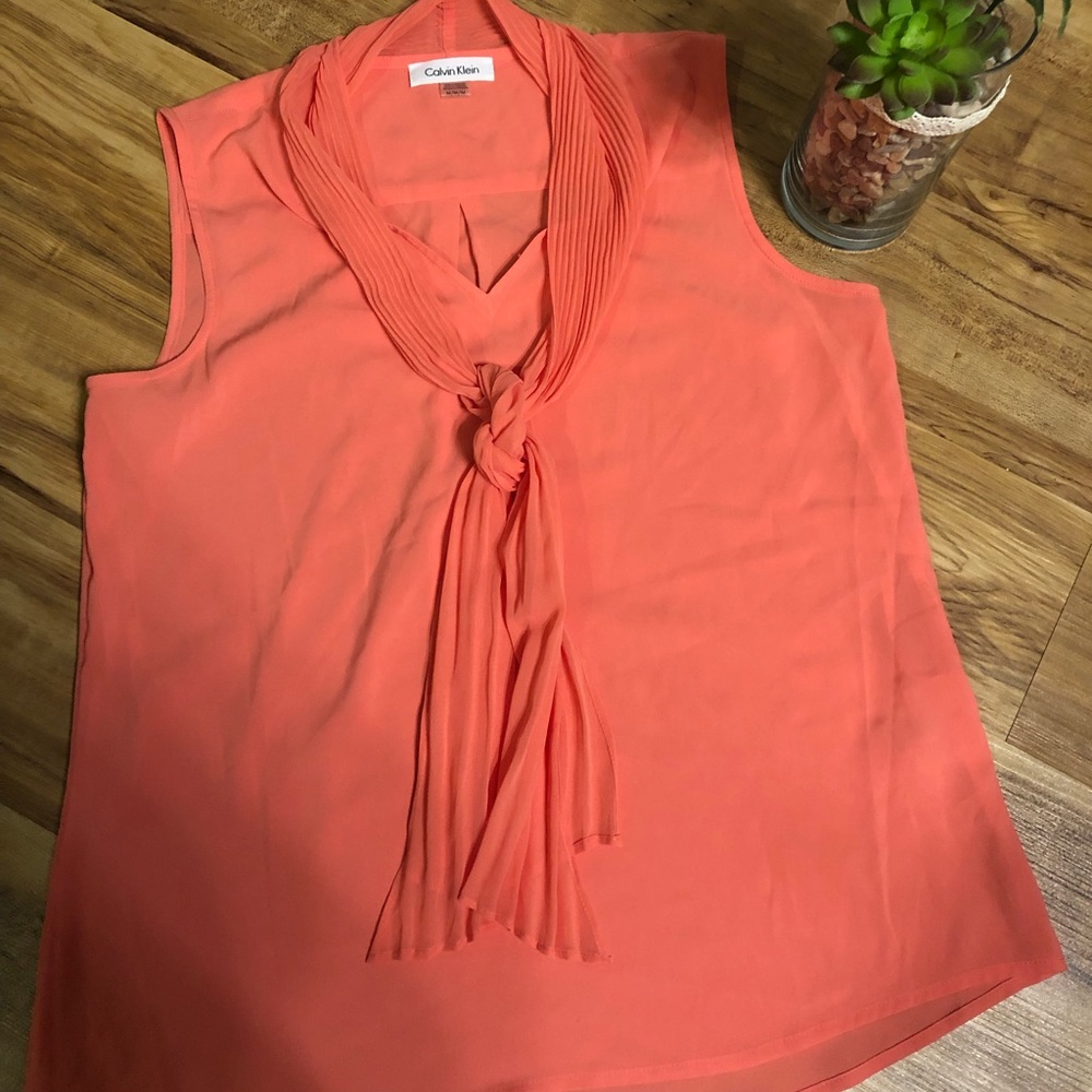 Like new! Calvin Klein Sleeveless Blouse!!